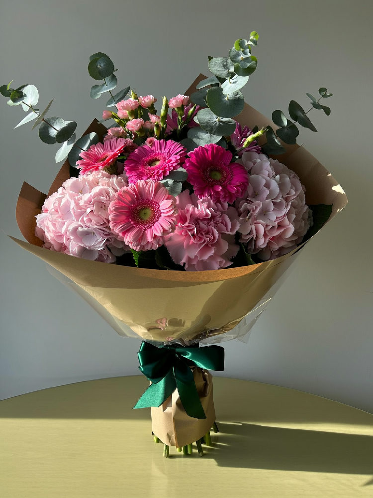 Rosa moln – Mellan